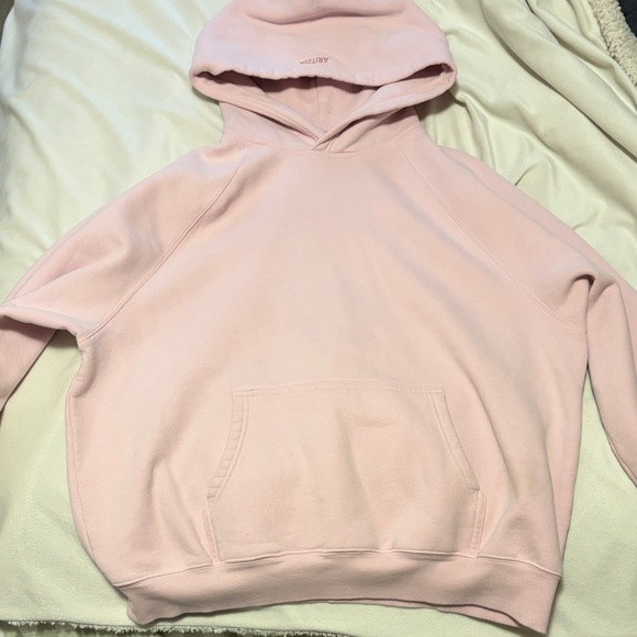 Aritzia Sweaters - Light Pink Aritzia Hoodie